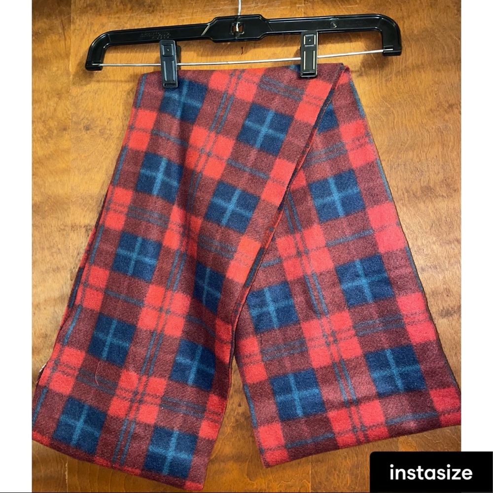 Plaid Old Navy infinity scarf